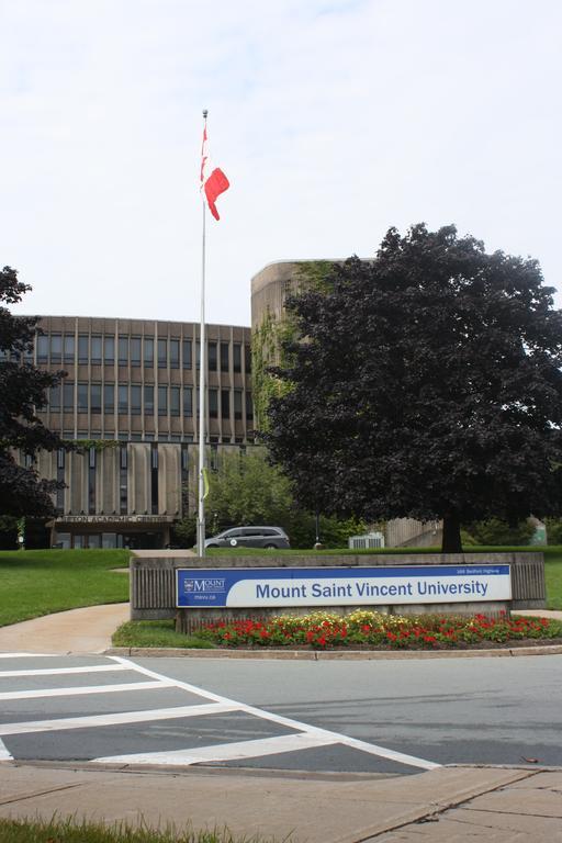 Mount Saint Vincent University 핼리팩스 외부 사진
